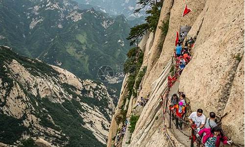 山东去哪里爬山好玩一点_山东旅游景点推荐爬山