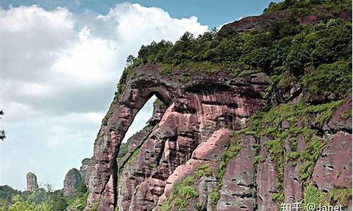 江西龙虎山旅游攻略_江西龙虎山旅游攻略一日游线路